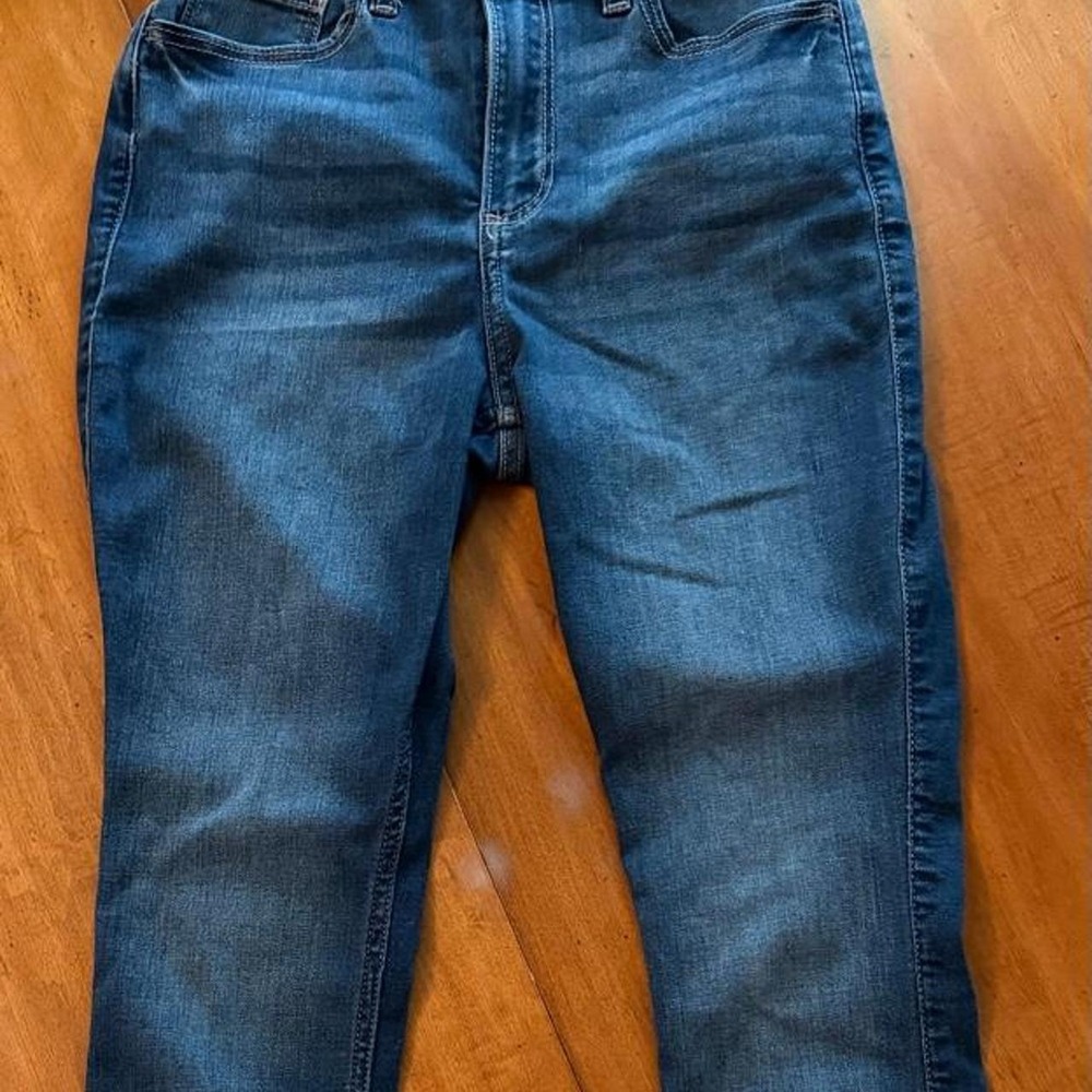 Hollister Curvy High-Rise Super Skinny Jeans Blue W26 2R